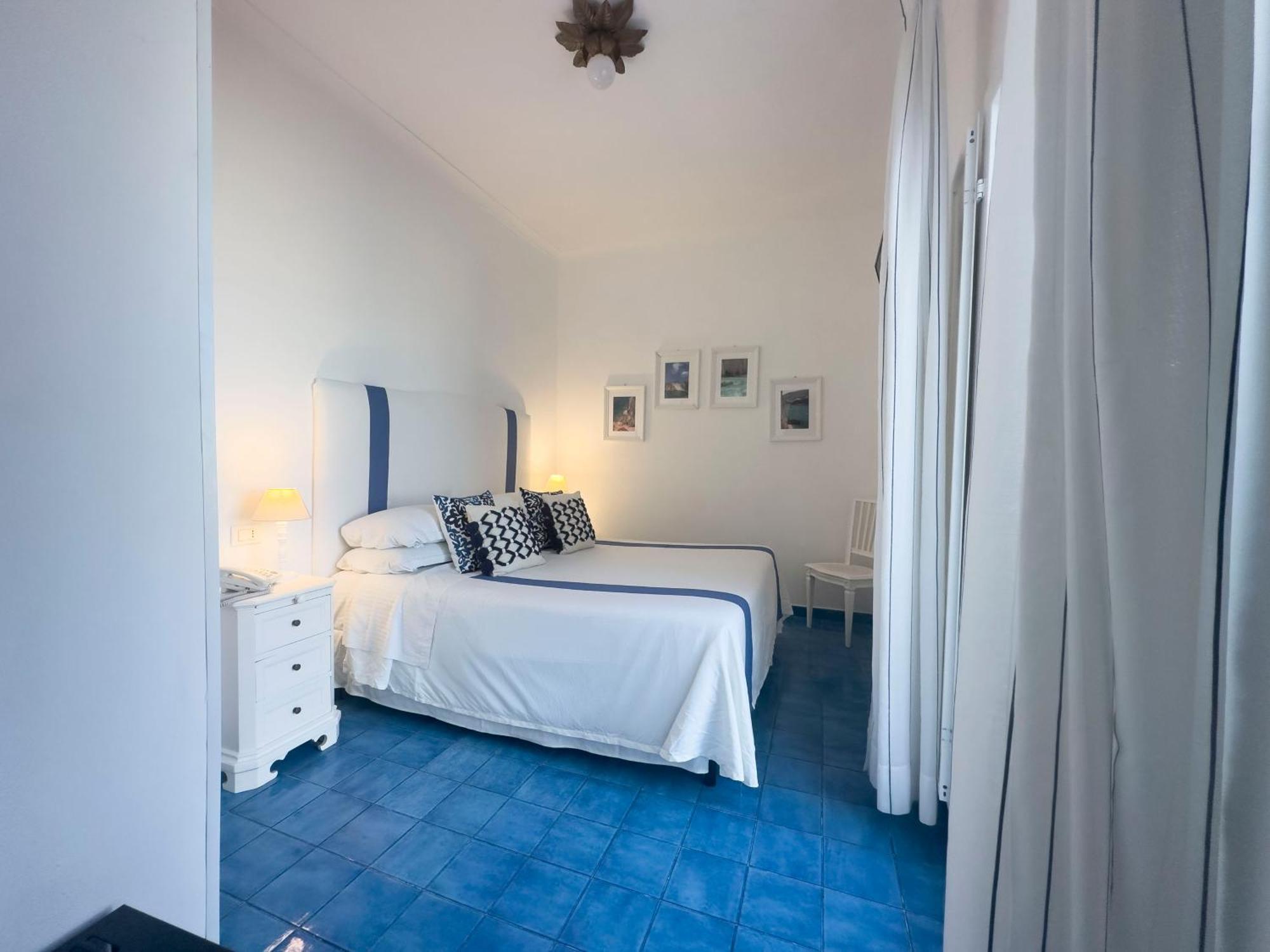 Hotel Chiaia Di Luna 폰차 외부 사진